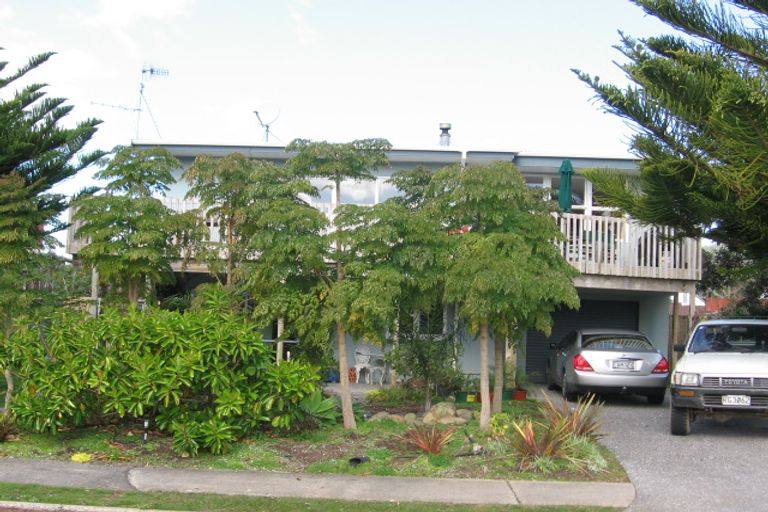 Photo of property in 6 Mccall Avenue, Pauanui, Hikuai, 3579