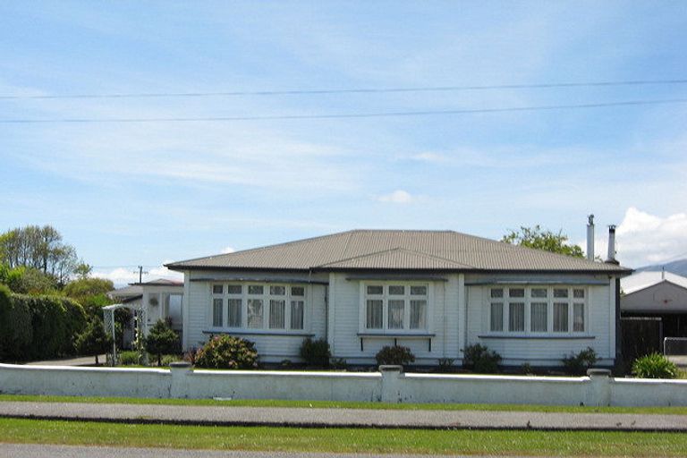 Photo of property in 97 Queen Street, Westport, 7825