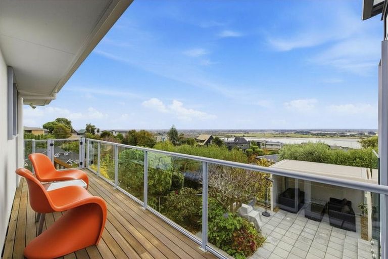Photo of property in 31 Janice Place, Mount Pleasant, Christchurch, 8081