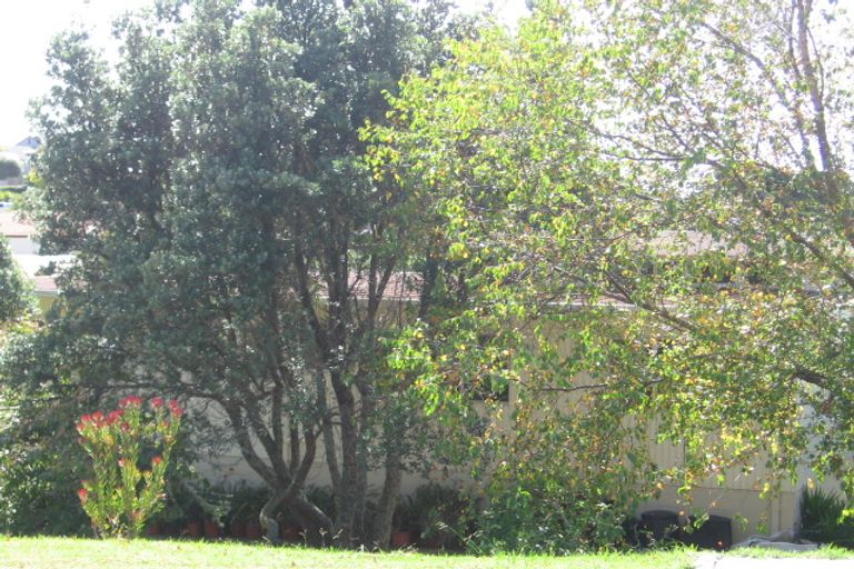 Photo of property in 89 Churchill Road, Murrays Bay, Auckland, 0630