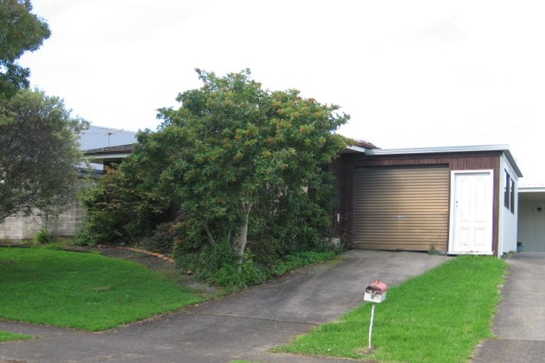 Photo of property in 1/8 Pinero Place, Bucklands Beach, Auckland, 2014