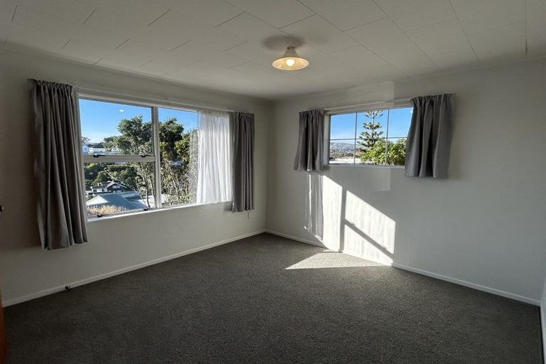 Photo of property in 15 The Anchorage, Whitby, Porirua, 5024