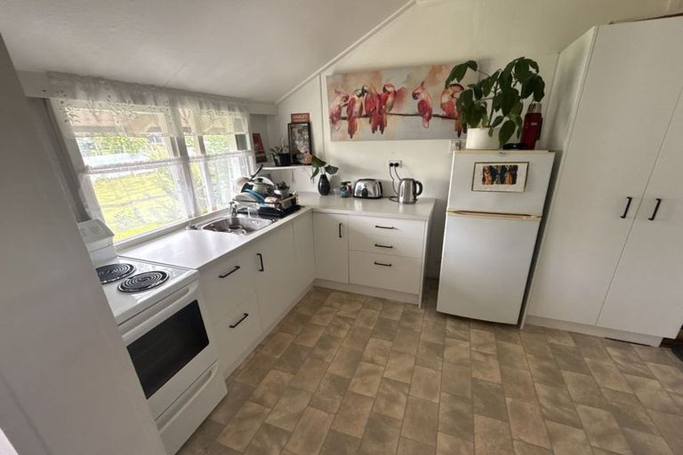 Photo of property in 2 Gaisford Terrace, Waipukurau, 4200