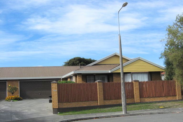 Photo of property in 15 Wynand Place, Sockburn, Christchurch, 8042