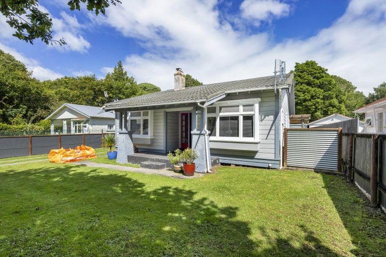 Photo of property in 10 Percy Avenue, Stratford, 4332