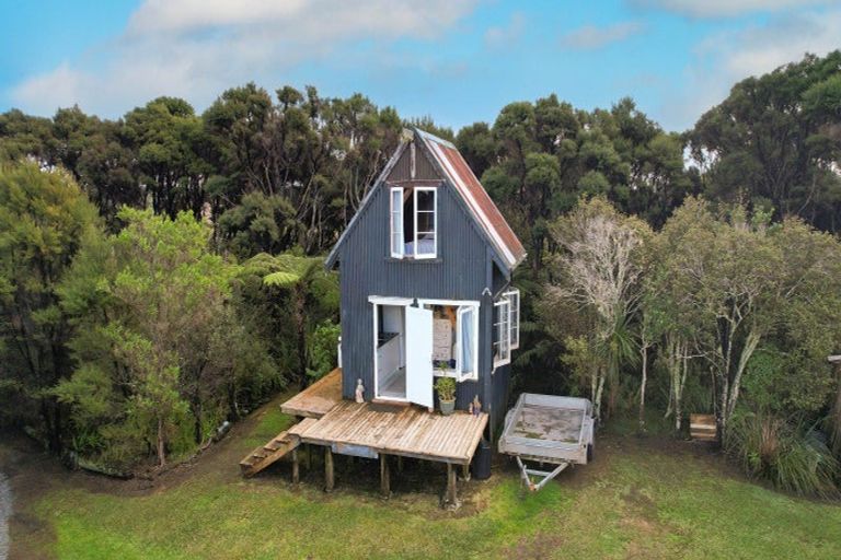 Photo of property in 886 Purerua Road, Te Ti Mangonui, Kerikeri, 0294