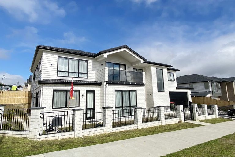 Photo of property in 81 Drumbuoy Drive, Flat Bush, Auckland, 2019