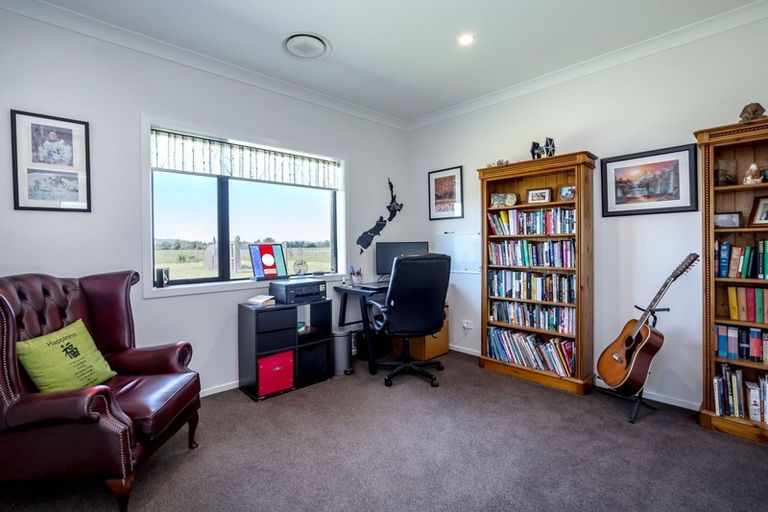Photo of property in 33 Spencer Lane, Greytown, 5712