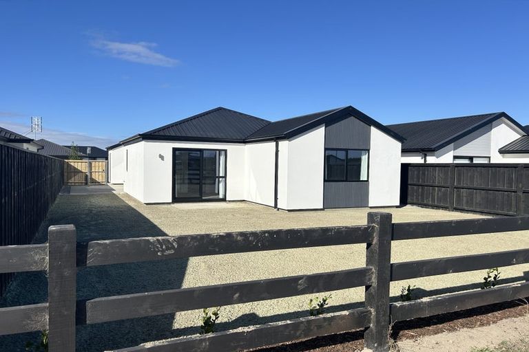 Photo of property in 8 Mccormick Lane, Rolleston, 7615