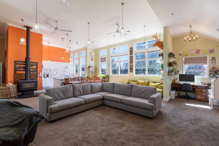 Photo of property in 680 Laws Road, Dannevirke, 4978