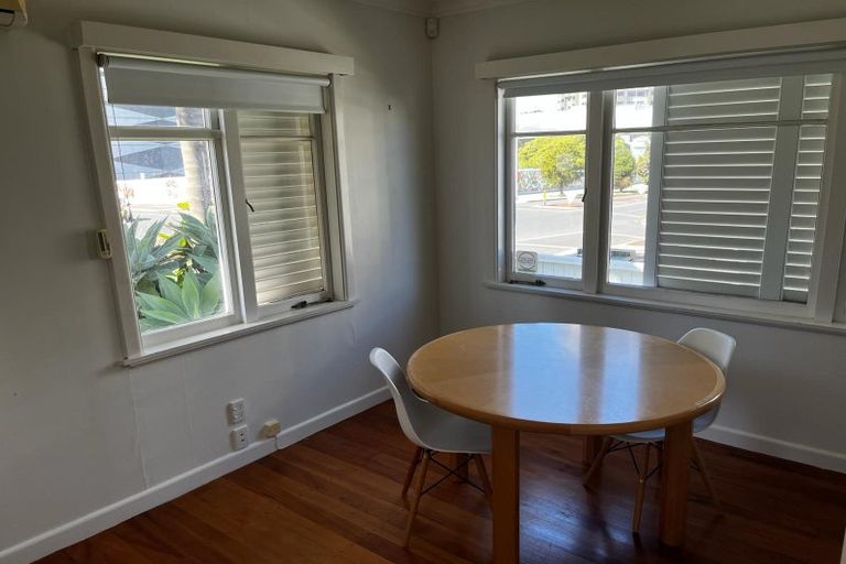 Photo of property in 19a Huron Street, Takapuna, Auckland, 0622