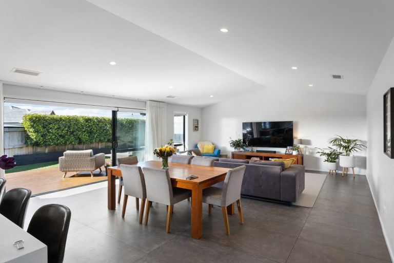 Photo of property in 7 Cotula Way, Papamoa Beach, Papamoa, 3118