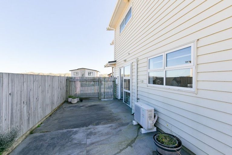 Photo of property in 194 Mark Avenue, Grenada Village, Wellington, 6037
