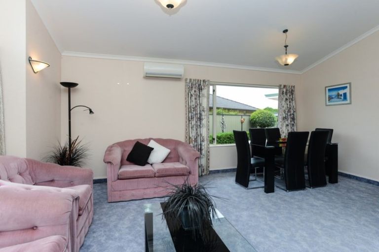 Photo of property in 9 Claridge Place, Taradale, Napier, 4112