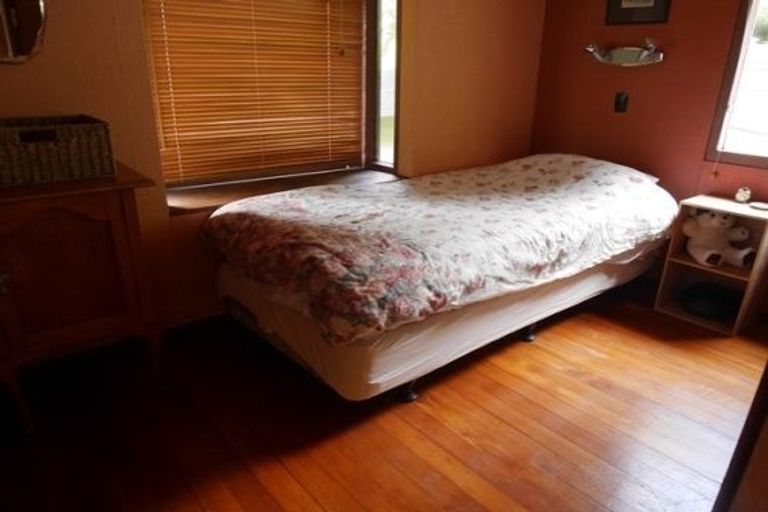 Photo of property in 55 Elmslie Road, Pinehaven, Upper Hutt, 5019