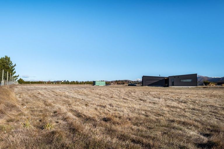 Photo of property in 4 Neuman Road, Twizel, 7901