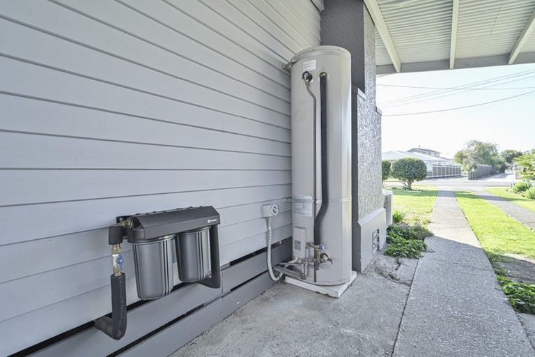 Photo of property in 420 Southland Place, Raureka, Hastings, 4120