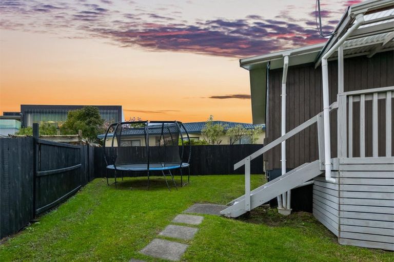 Photo of property in 6 Daytona Road, Henderson, Auckland, 0610