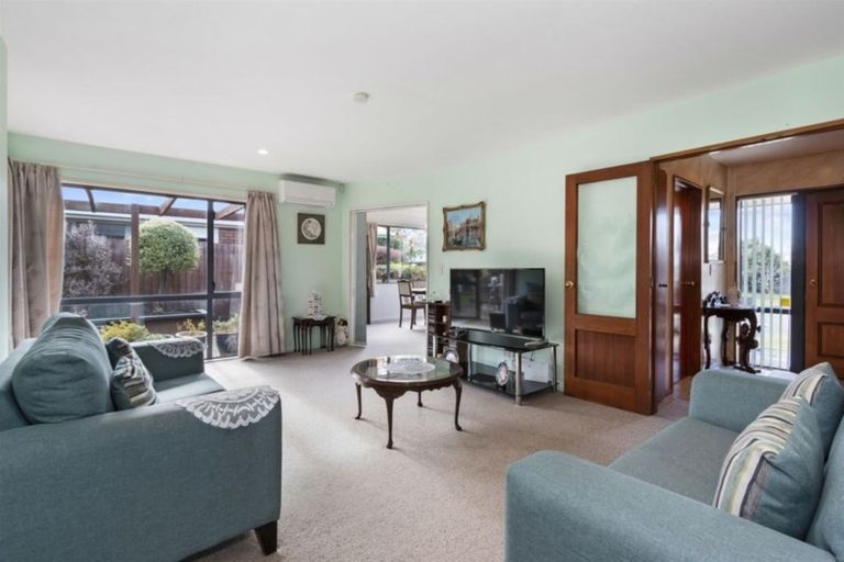 Photo of property in 15 Pearce Place, Kaiapoi, 7630