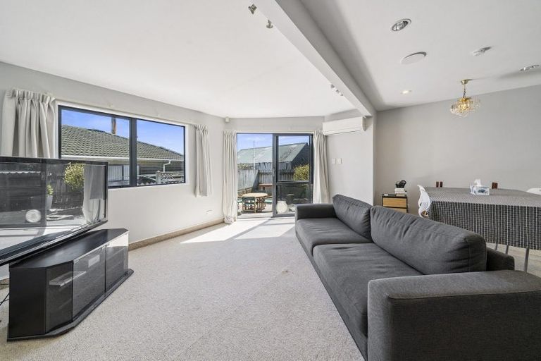 Photo of property in 6 Richard Street, Titahi Bay, Porirua, 5022