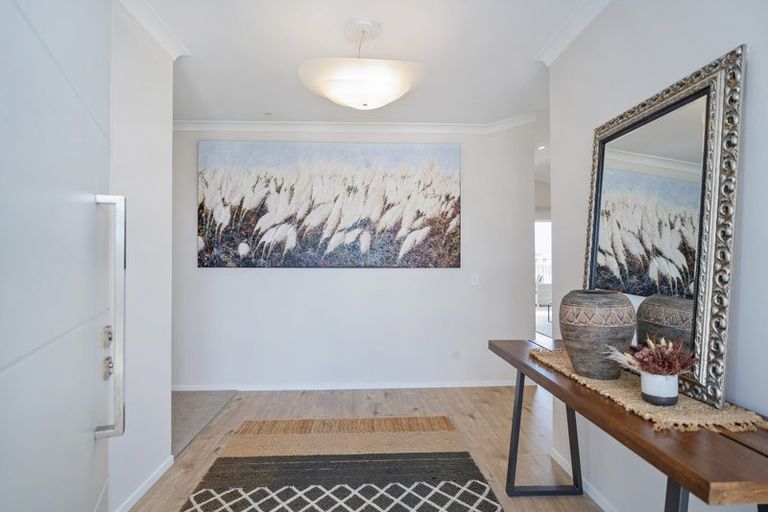 Photo of property in 5 Onerere Drive, Whitianga, 3510