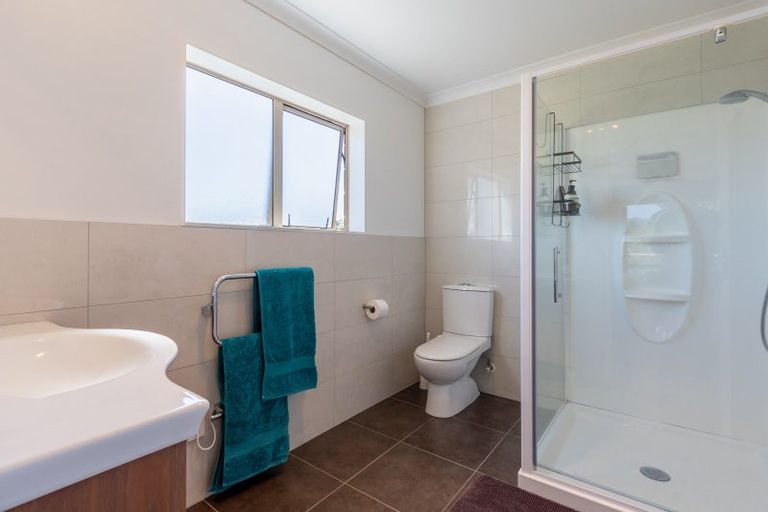 Photo of property in 66 The Drive, Paraparaumu Beach, Paraparaumu, 5032