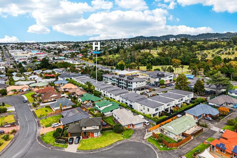 Photo of property in 11/4161 Great North Road, Glen Eden, Auckland, 0602