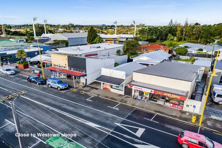 Photo of property in 3 Dorset Avenue, Westown, New Plymouth, 4310