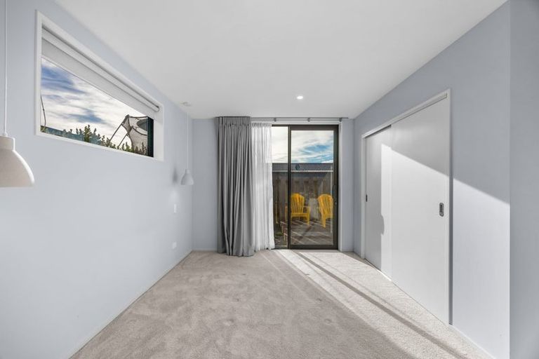 Photo of property in 52 Obelisk Street, Wanaka, 9305