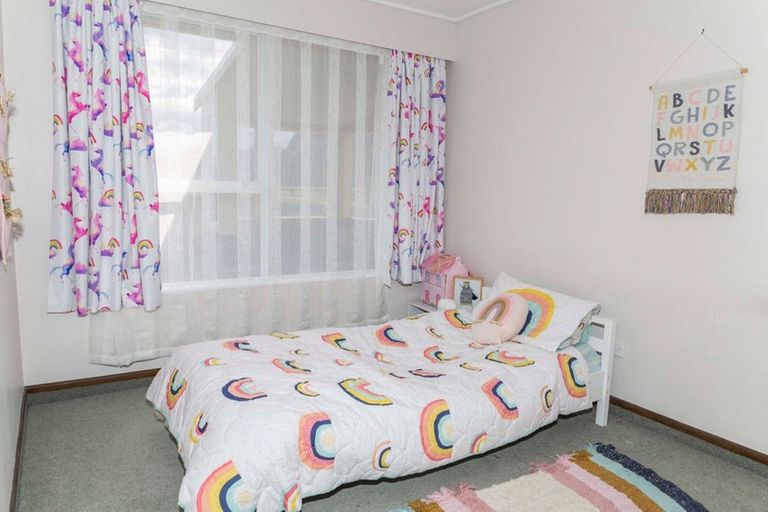 Photo of property in 84 Guy Street, Dannevirke, 4930