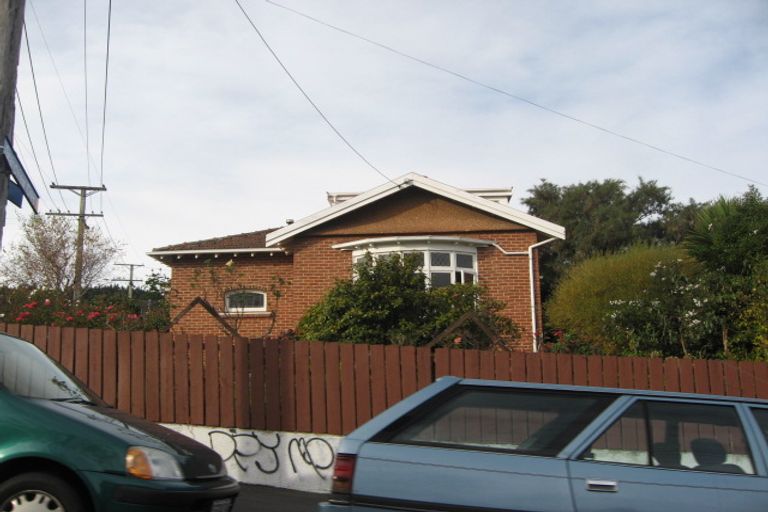 Photo of property in 2 Grandview Crescent, Opoho, Dunedin, 9010