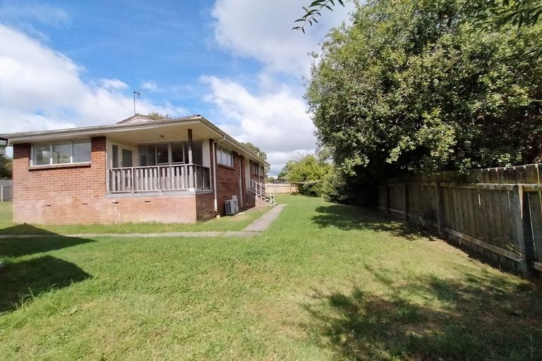 Photo of property in 61 Harrington Road, Henderson, Auckland, 0610