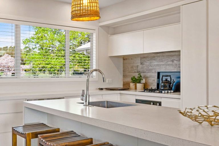 Photo of property in 61 Arataki Road, Havelock North, 4130