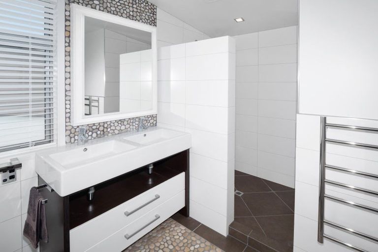 Photo of property in 2/23 Rita Street, Mount Maunganui, 3116