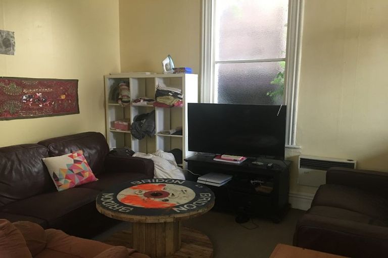 Photo of property in 254 Adelaide Road, Newtown, Wellington, 6021