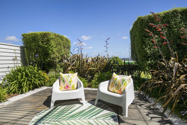 Photo of property in 12/40 Scarlet Oak Drive, Schnapper Rock, Auckland, 0632