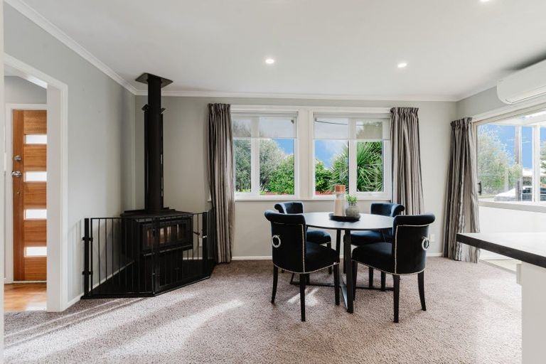 Photo of property in 21 Augustus Street, Carterton, 5713