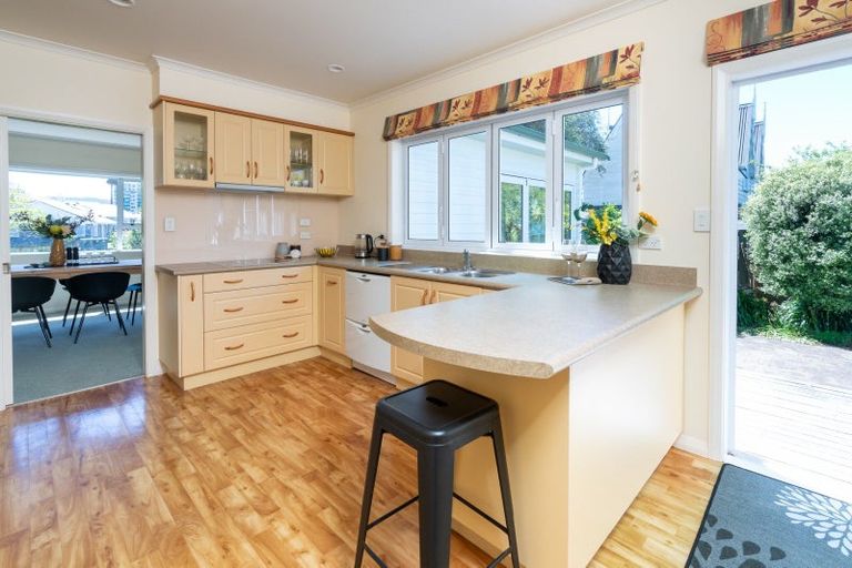 Photo of property in 68 Ocean Road, Paraparaumu Beach, Paraparaumu, 5032