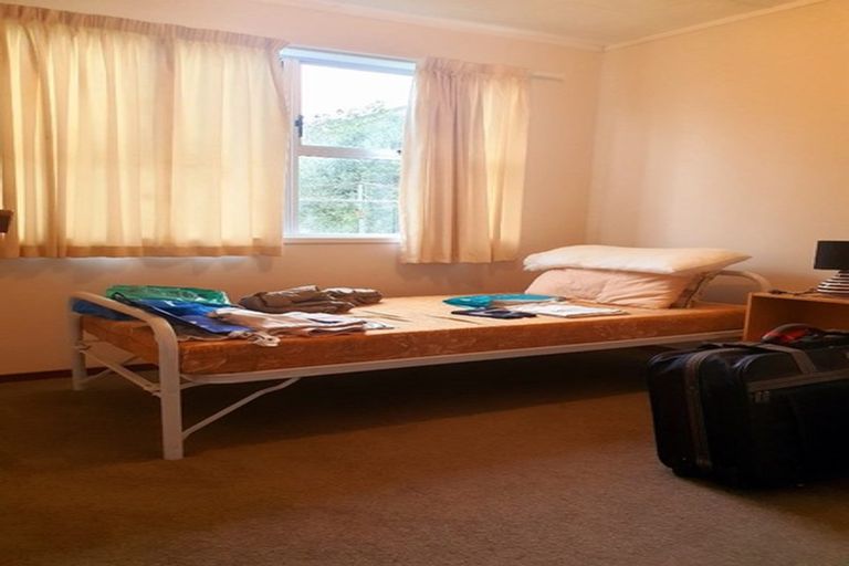 Photo of property in 10 Hewlett Road, Massey, Auckland, 0614