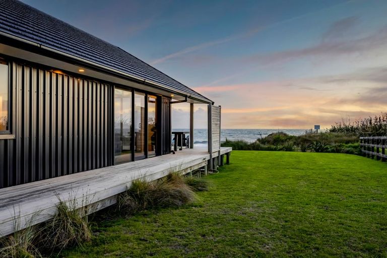 Photo of property in 288 Tai Road, Opunake, 4681