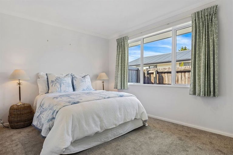 Photo of property in 355 Bower Avenue, North New Brighton, Christchurch, 8083