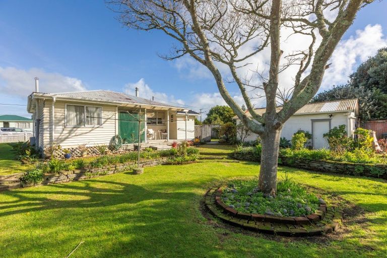 Photo of property in 120 Browne Street, Waitara, 4320