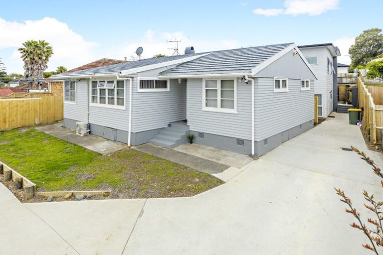 Photo of property in 14 Buller Crescent, Manurewa, Auckland, 2102