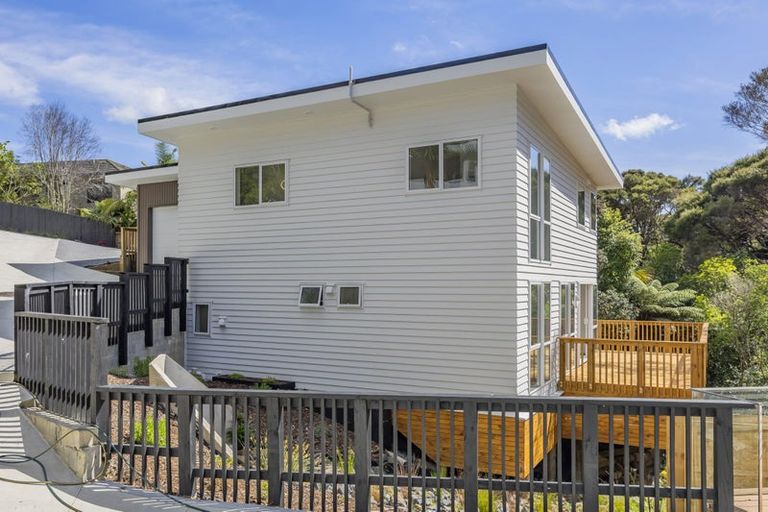 Photo of property in 27 John Court Street, Birkenhead, Auckland, 0626