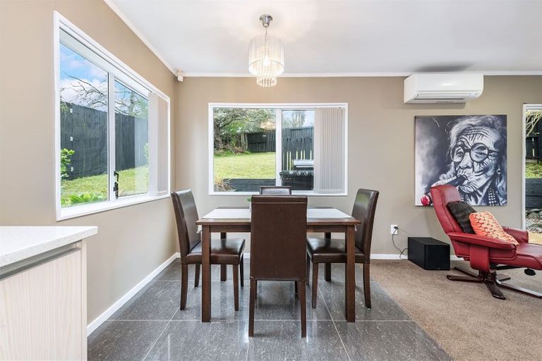 Photo of property in 21/24 Eastglen Road, Glen Eden, Auckland, 0602