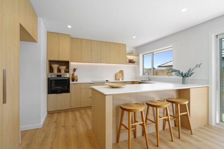 Photo of property in 11 One Haruru Street, Cambridge, 3493