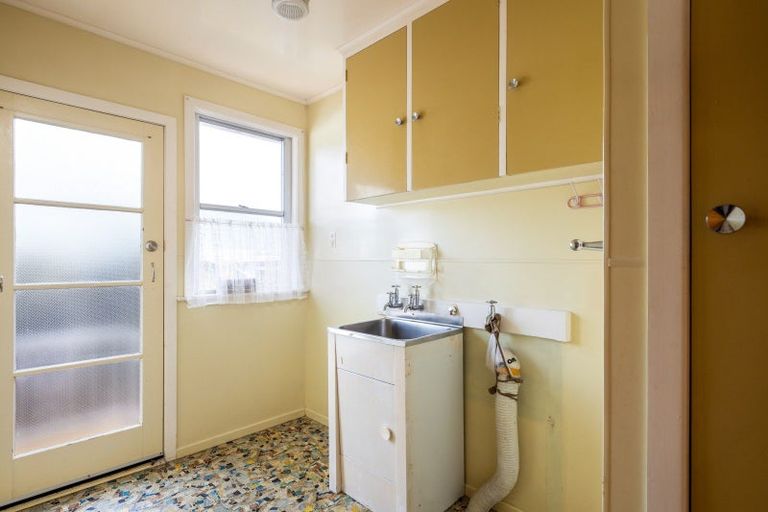 Photo of property in 7 Lydford Place, Spotswood, New Plymouth, 4310