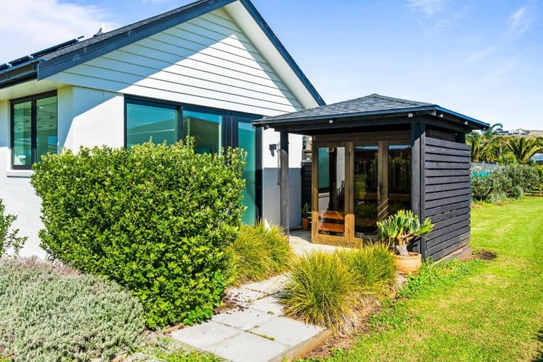 Photo of property in 29 North Cove Lane, Waipu, 0582