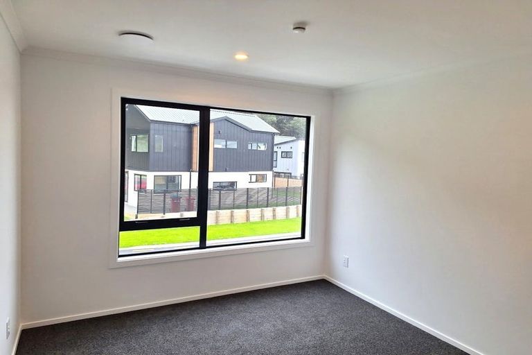 Photo of property in 15 Joseph Bolton Crescent, Trentham, Upper Hutt, 5018