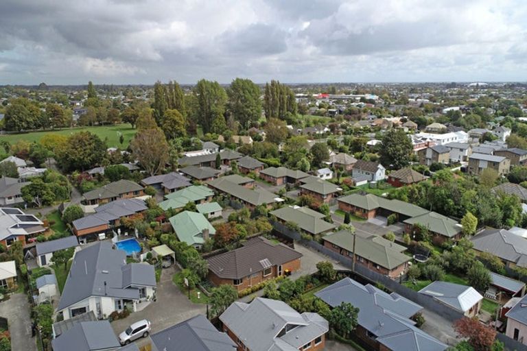 Photo of property in 87 Selwyn Street, Somerfield, Christchurch, 8024